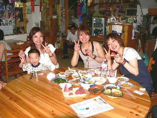 070622-3musume-hiru-V3.jpg