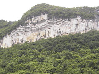 070629-OverHang-2.jpg