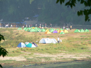 081001-tent-.jpg